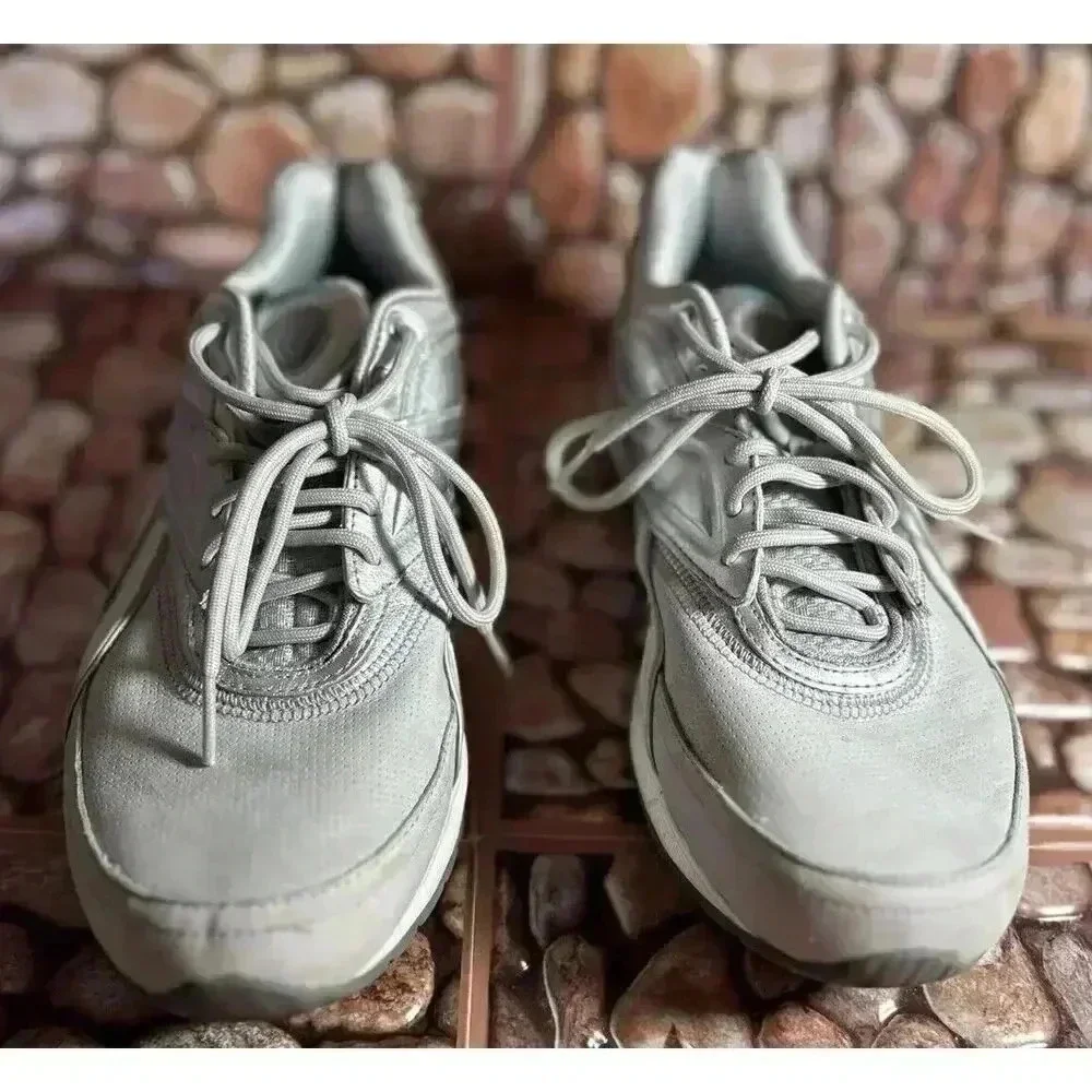 Reebok Easytone 10 Gray Silver Women’s Athletic Sneakers - Picture 4 of 16